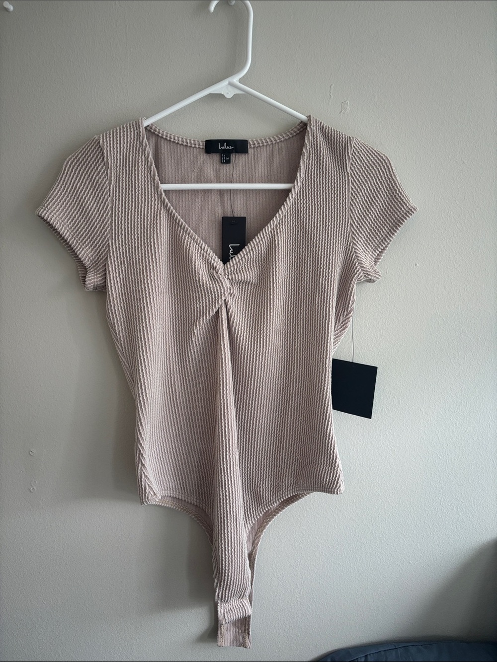 Lulu's Taupe Ribbed V-Neck Short Sleeve Bodysuit